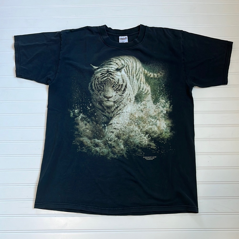 Vintage white tiger shirt